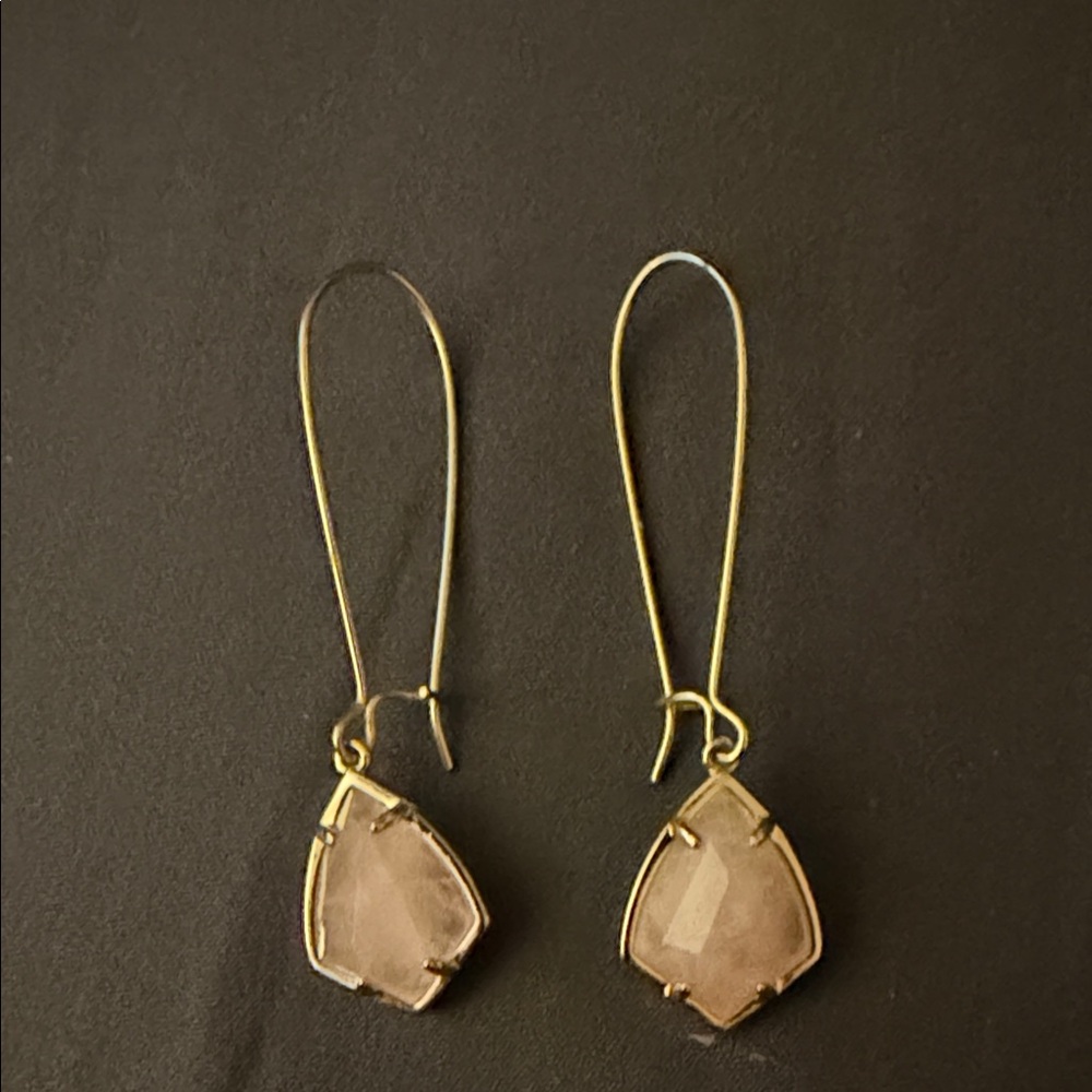 NWOT Kendra Scott Carrine Rose Quartz  Dangle Earrings